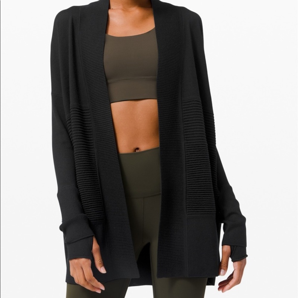 Lululemon Sit In Lotus Wrap II  Size 10